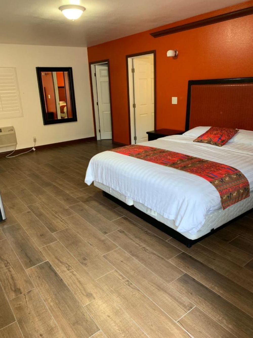 norwalk inn & suites